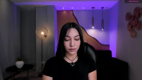 Snapshot of rossierhoades chatting on 1, 3, 2025 Rossie Rhoades online show from 1, 3, 2025