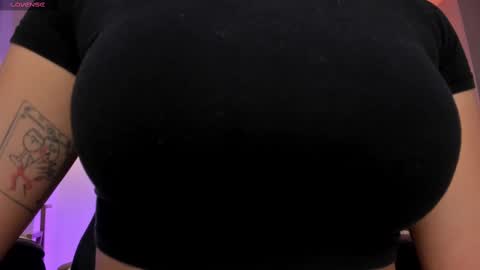 Snapshot of rossierhoades chatting on 18, 9, 2025 Rossie Rhoades online show from 18, 9, 2025