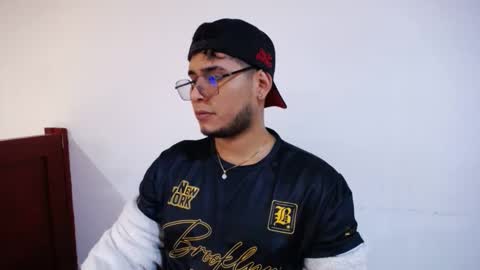 roswall25 online show from 4, 2, 2026