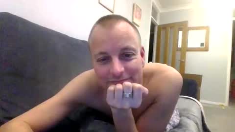 Snapshot of rotunda1874 chatting on 28, 11, 2025 rotunda1874 online show from 28, 11, 2025