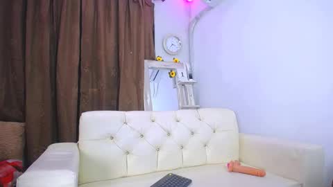 Snapshot of rous_25 chatting on 12, 3, 2025 rous_25 online show from 12, 3, 2025