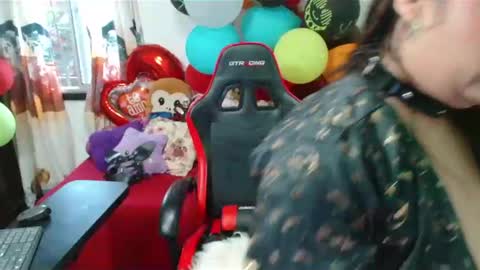 Snapshot of rous_kinky chatting on 28, 10, 2025 rous_kinky online show from 28, 10, 2025