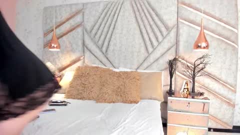 RousseWalker online show from 29, 10, 2025