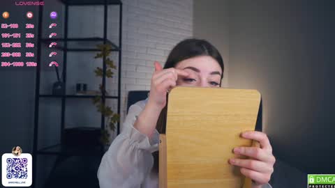 Michelle online show from 17, 12, 2024