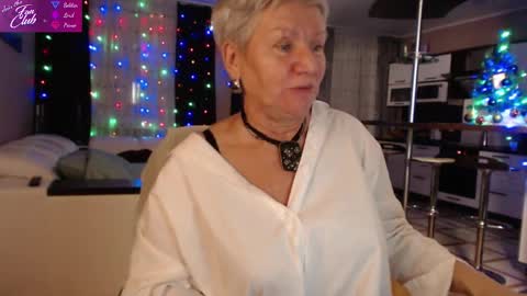 Roxana online show from 1, 1, 2025
