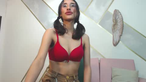   online show from 19, 2, 2025