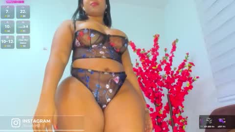 Snapshot of roxanasmiith chatting on 19, 10, 2025 Roxxx Thee Stallion online show from 19, 10, 2025