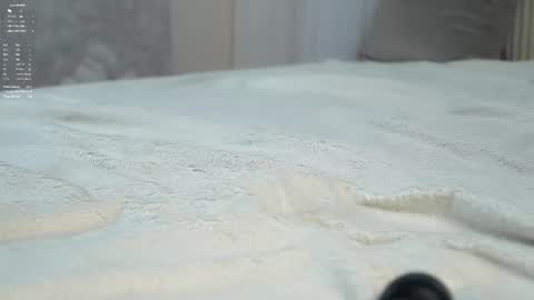 roxannastoo online show from 3, 2, 2026