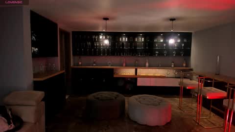 Snapshot of roxannehill_ chatting on 31, 10, 2025 Roxanne Hill online show from 31, 10, 2025