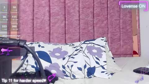 Snapshot of roxi_sexy99 chatting on 10, 3, 2025 ROXI online show from 10, 3, 2025