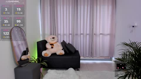  R O X I E  online show from 19, 1, 2025