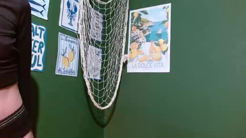 Snapshot of roxiehood chatting on 5, 10, 2025 Roxie online show from 5, 10, 2025