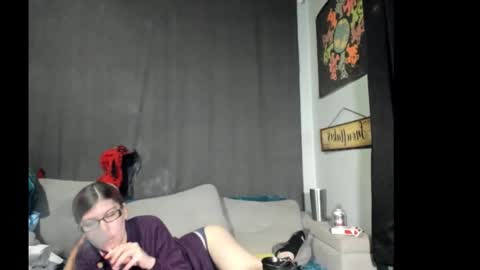 roxihazeleyes online show from 13, 10, 2025