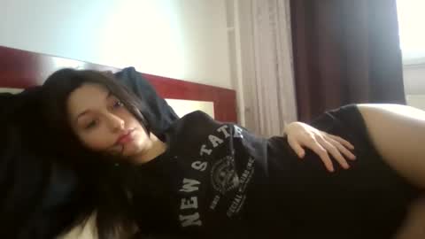 roxxanne194711672836 online show from 22, 3, 2026