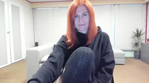 Snapshot of roxxxco chatting on 12, 2, 2025 Tatyana online show from 12, 2, 2025