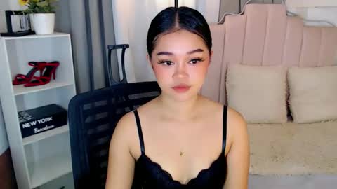 Snapshot of roxxy_blossom chatting on 27, 9, 2025 roxxy_blossom online show from 27, 9, 2025