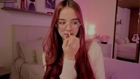 Roxxy online show from 1, 12, 2025