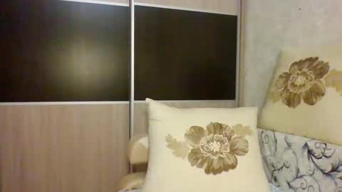 Roxxy Wharton online show from 4, 3, 2025