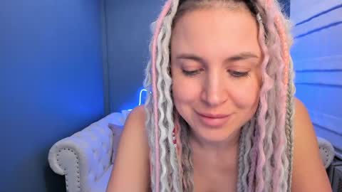 Snapshot of roxy_mars chatting on 20, 12, 2024 Roxy online show from 20, 12, 2024