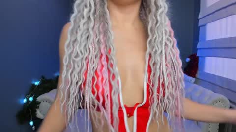 Snapshot of roxy_mars chatting on 2, 1, 2025 Roxy online show from 2, 1, 2025