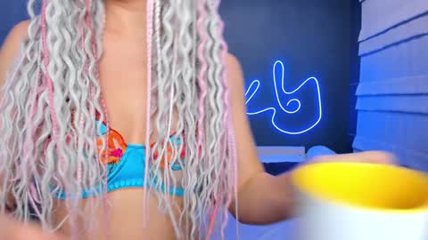 Snapshot of roxy_mars chatting on 10, 1, 2025 Roxy online show from 10, 1, 2025