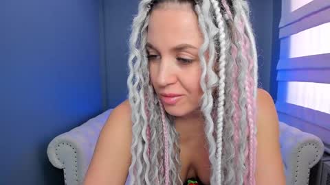 Snapshot of roxy_mars chatting on 23, 1, 2025 Roxy online show from 23, 1, 2025