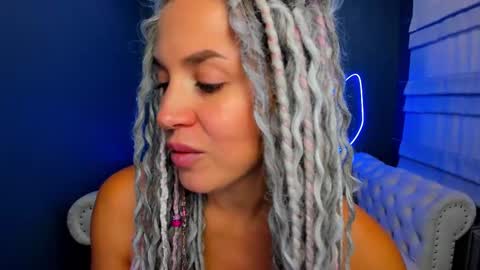 Snapshot of roxy_mars chatting on 16, 9, 2025 Roxy online show from 16, 9, 2025