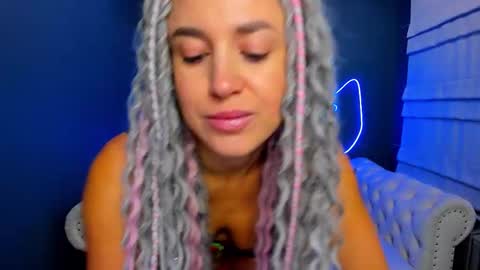 Snapshot of roxy_mars chatting on 24, 9, 2025 Roxy online show from 24, 9, 2025