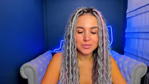 Snapshot of roxy_mars chatting on 11, 10, 2025 Roxy online show from 11, 10, 2025