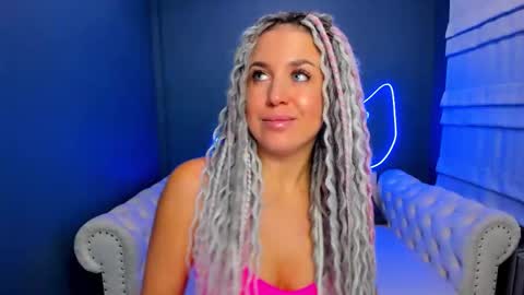 Snapshot of roxy_mars chatting on 24, 10, 2025 Roxy online show from 24, 10, 2025