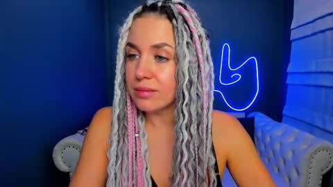 Snapshot of roxy_mars chatting on 22, 11, 2025 Roxy online show from 22, 11, 2025