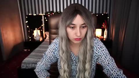 roxy_rayy online show from 1, 1, 2025