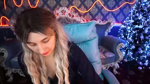 roxy_rayy online show from 15, 1, 2025