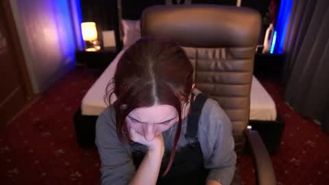 roxy_rayy online show from 11, 3, 2025