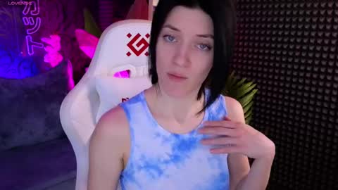 Snapshot of roxy_riot_ chatting on 11, 10, 2025 roxy_riot_ online show from 11, 10, 2025