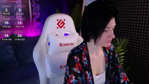 Snapshot of roxy_riot_ chatting on 23, 10, 2025 roxy_riot_ online show from 23, 10, 2025