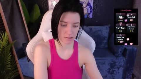 roxy_riot_ online show from 3, 12, 2025