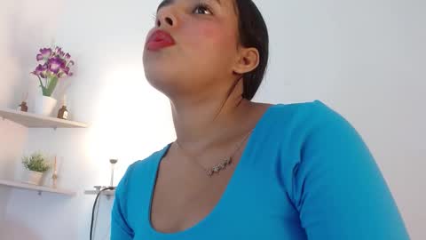 roxy_stone1 online show from 11, 9, 2025