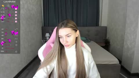 Snapshot of roxy_the_daedevill chatting on 14, 1, 2025 roxy_the_daedevill online show from 14, 1, 2025