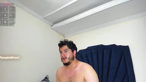 Snapshot of roxyandaron2 chatting on 15, 3, 2026 RoxyAron online show from 15, 3, 2026