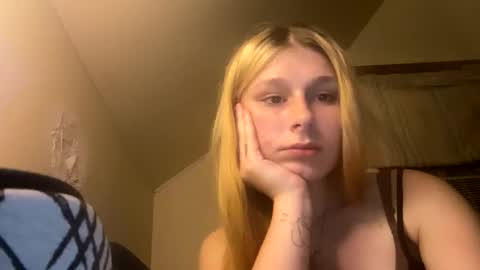 roxyisme online show from 15, 9, 2025