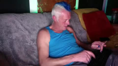 Snapshot of roxynrichy chatting on 19, 12, 2025 Rye online show from 19, 12, 2025