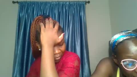 Snapshot of royal_goddes chatting on 21, 10, 2025 goddes online show from 21, 10, 2025