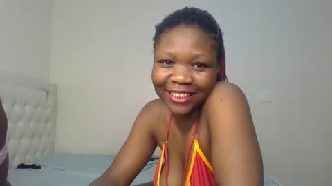 Snapshot of royal_goddes chatting on 11, 11, 2025 goddes online show from 11, 11, 2025