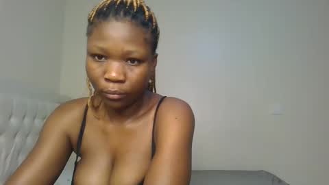 Snapshot of royal_goddes chatting on 18, 11, 2025 goddes online show from 18, 11, 2025