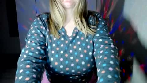 Snapshot of royalboobs chatting on 31, 1, 2025 Cameron online show from 31, 1, 2025