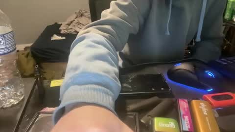 Royalty13m online show from 17, 12, 2025