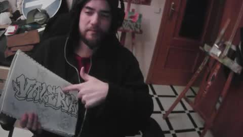 Snapshot of royer04 chatting on 25, 11, 2025 royer04 online show from 25, 11, 2025