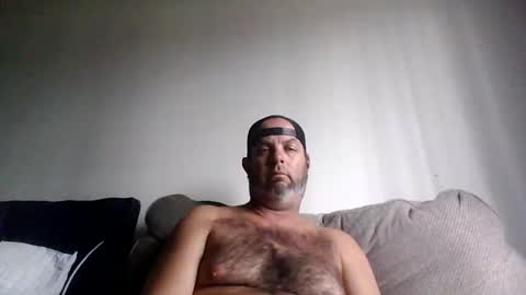 Snapshot of rubbingoneout714 chatting on 23, 10, 2025 rubbingoneout714 online show from 23, 10, 2025