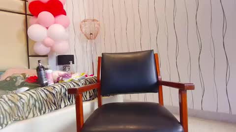 Ruby bonnet online show from 26, 2, 2025